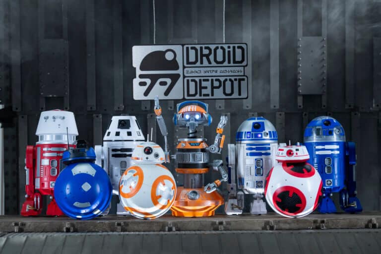 droid-building experience at Star Wars 