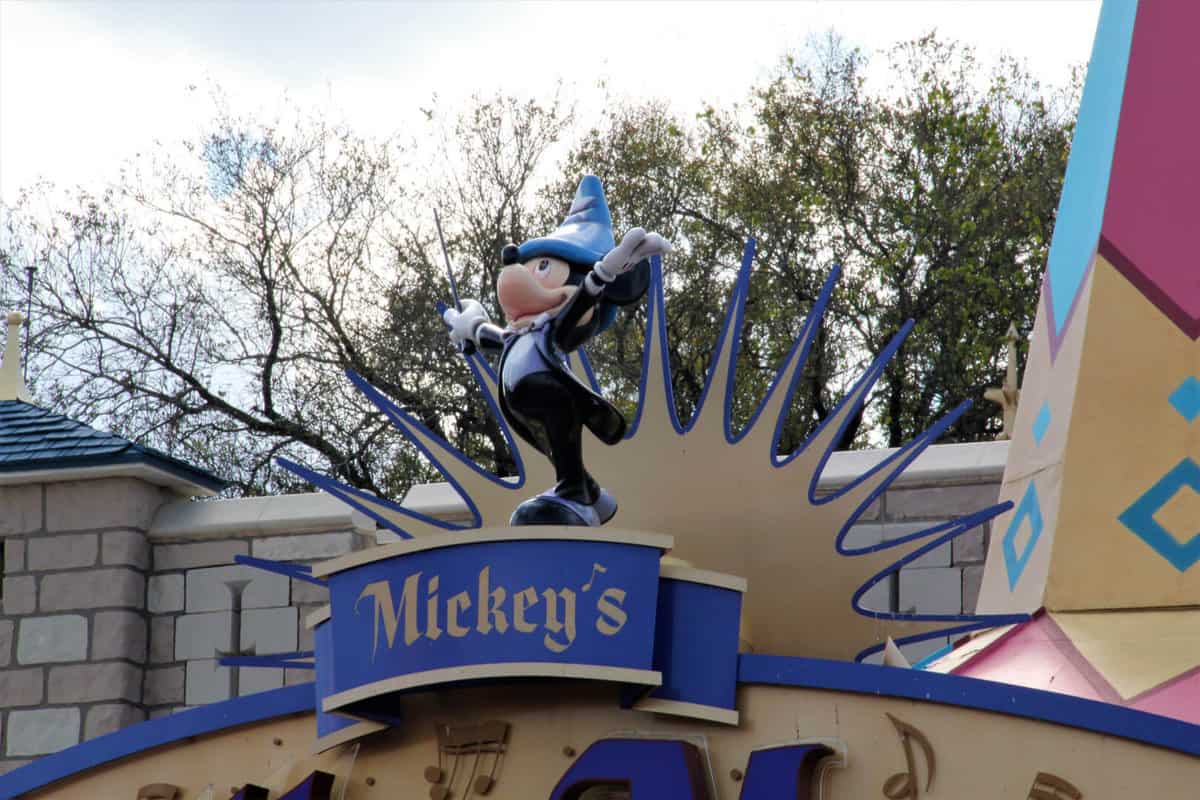 7 Musical Videos: Theme Park Sounds - Part 1 Disney Delights