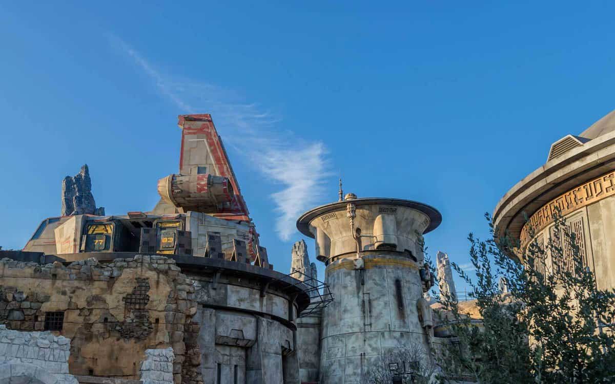 Guests only to get 4 hours in star wars galaxy's edge