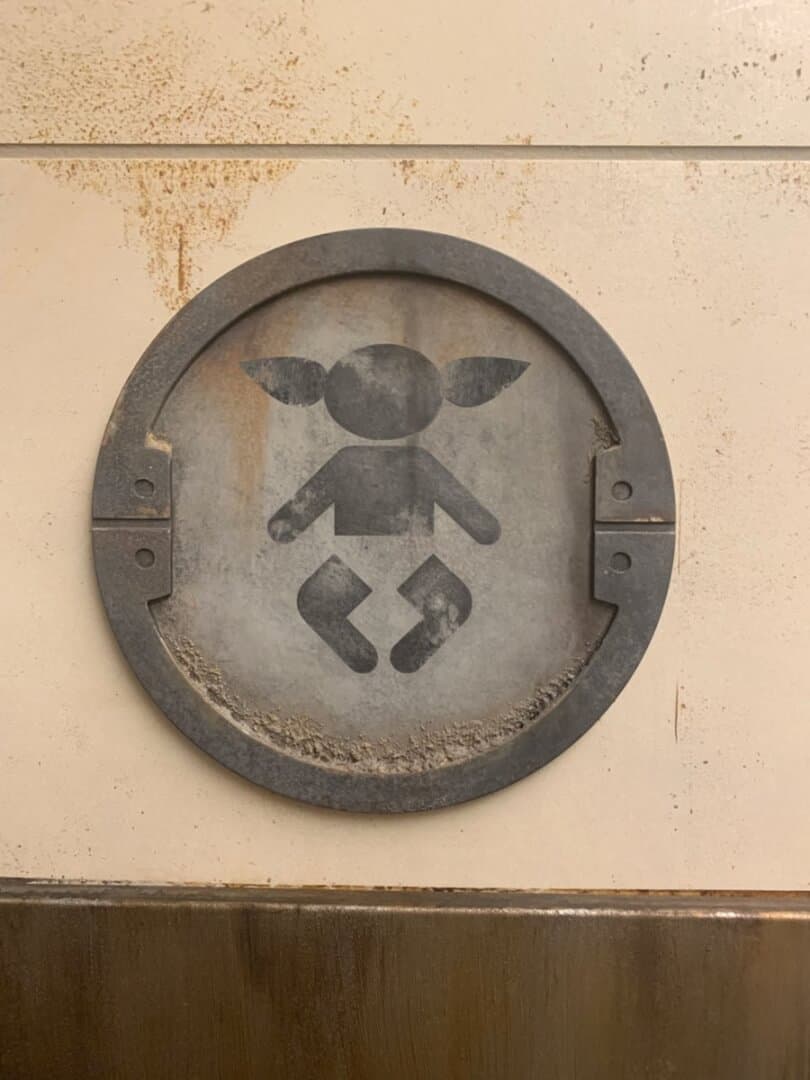 baby yoda changing station