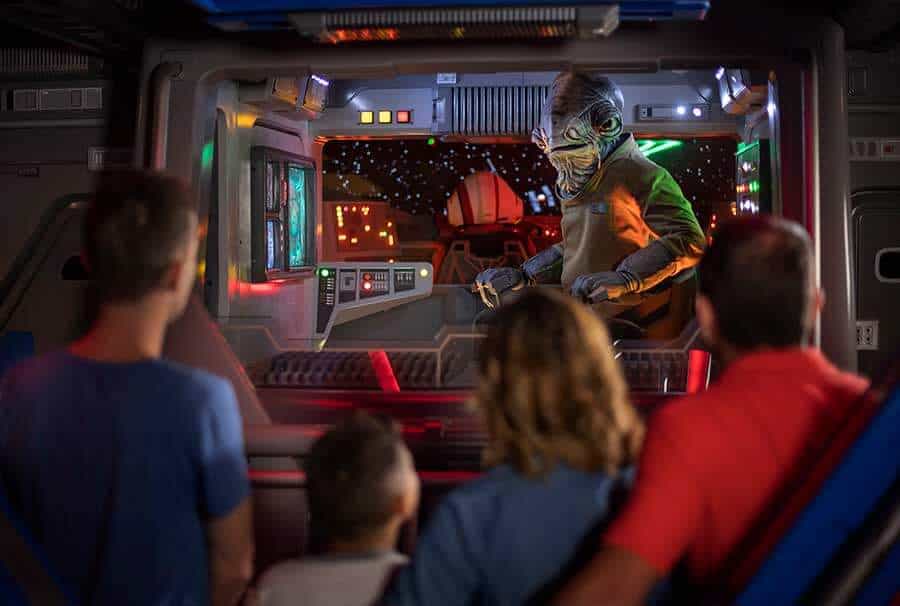disneyland boarding groups rise of the resistance
