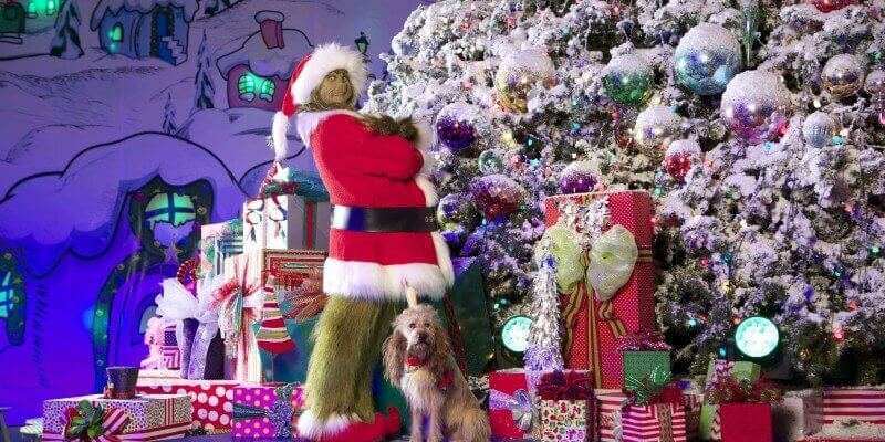 The Grinch and Max at "Grinchmas" at Universal Studios Hollywood