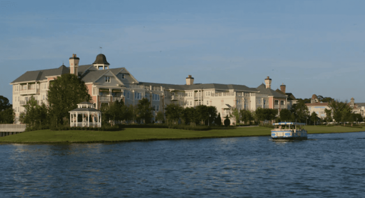 The 8 Most Relaxing and Breathtaking Walks in Walt Disney World