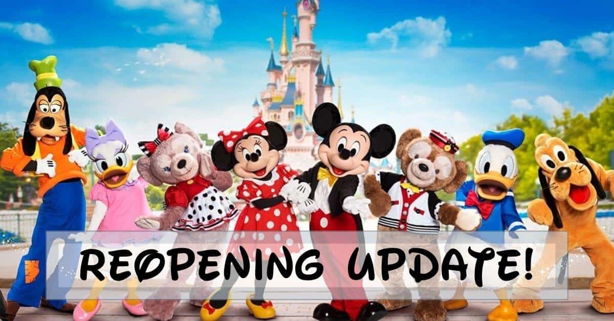 Mickey and the gang in front of Disneyland Paris castle