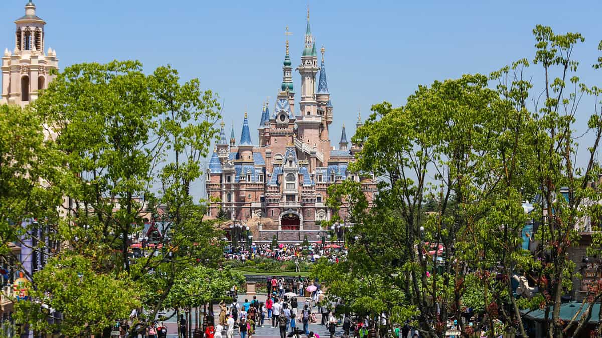 shanghai disneyland