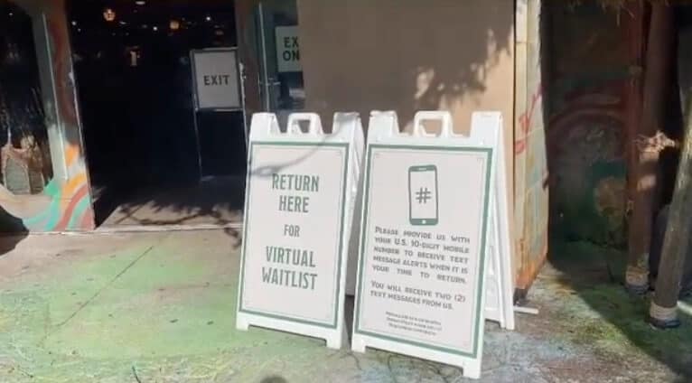 Disney Shops Virtual Waitlists