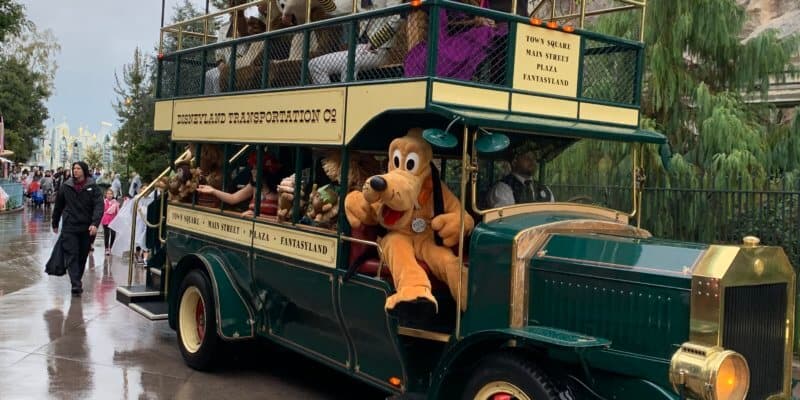 disneyland rainy day cavalcade