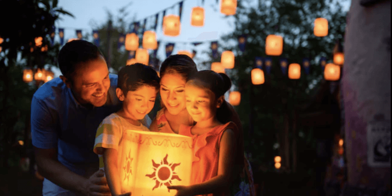 photopass lanterns tangled