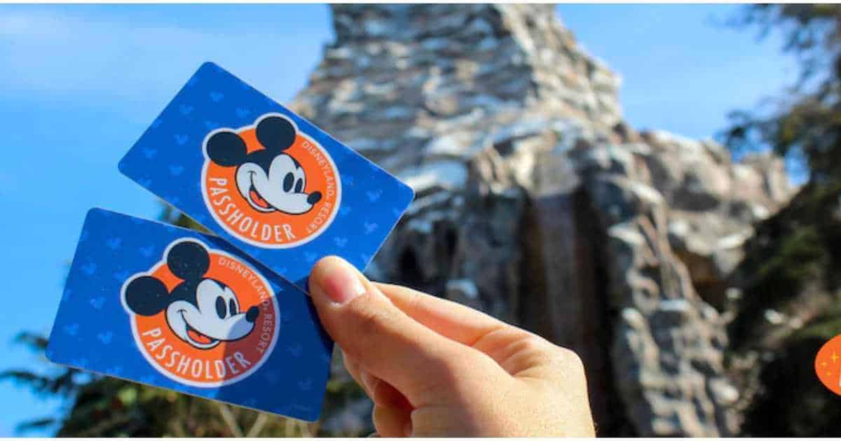 disneyland annual pass