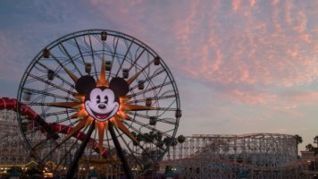 disney california adventure pixar pier