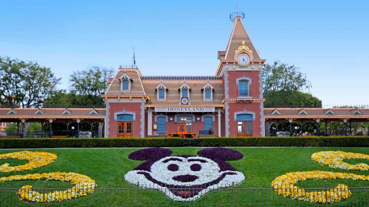 disneyland railroad
