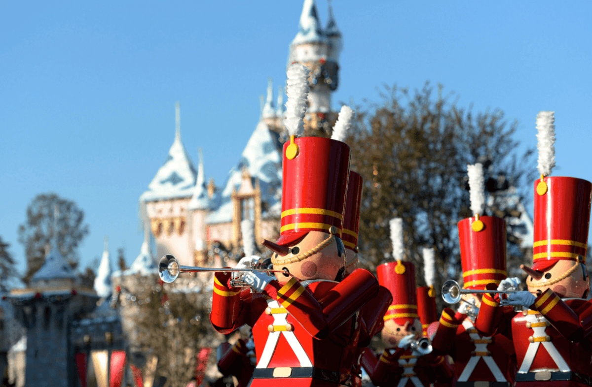 disneyland toy soldiers