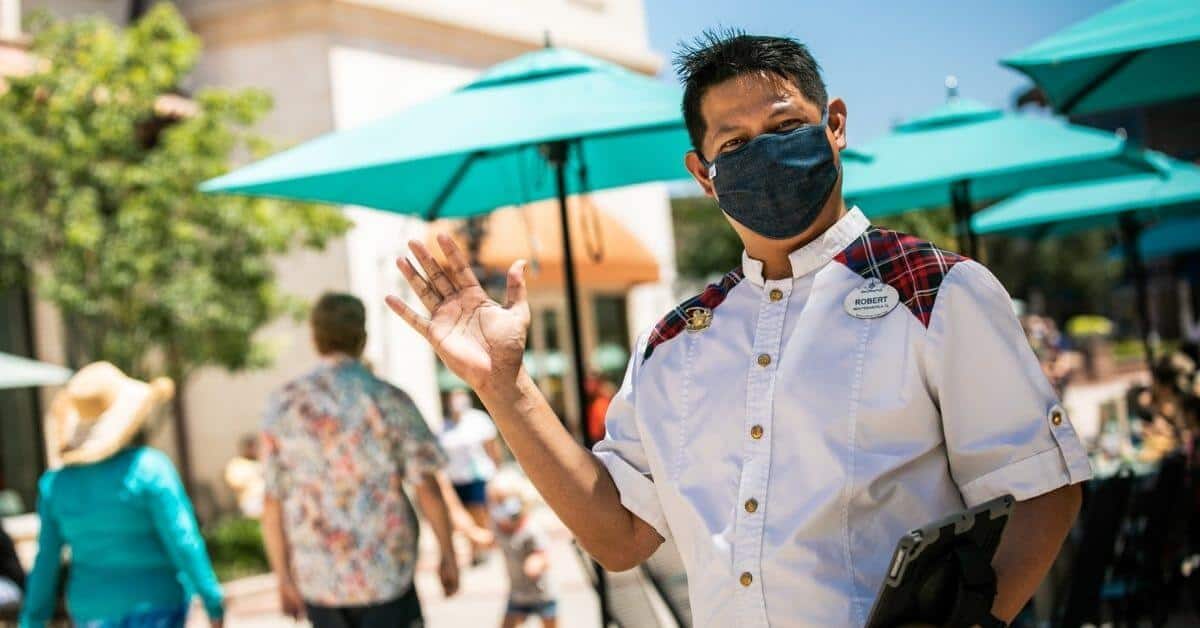 disney cast member