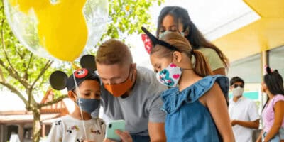 downtown disney family shopping