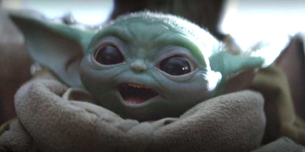 grogu-smiling-mandalorian