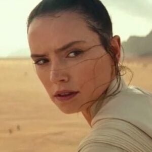 Rey (Daisy Ridley) in the desert in 'The Rise of Skywalker'