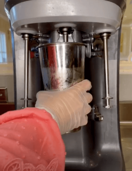 beaches n cream milkshake machine