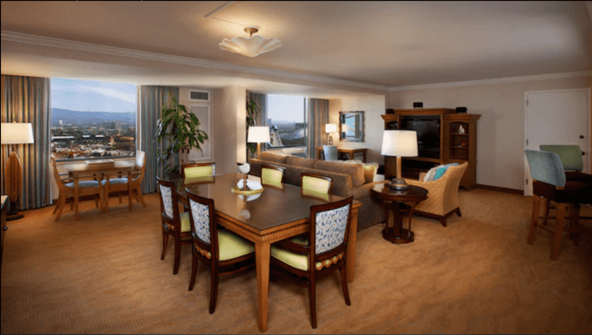 Paradise Pier Suite
