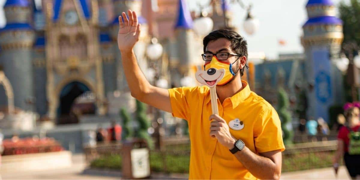 disney Cast member wearing face masks