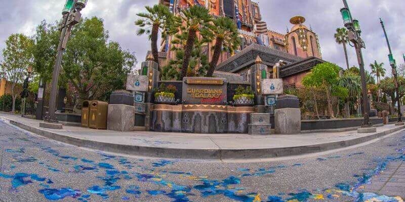 cosmic disruptions in front of guardians attraction