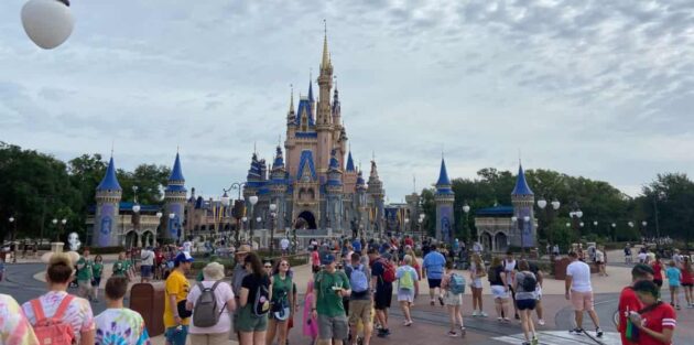 Disney World Magic Kingdom crowds