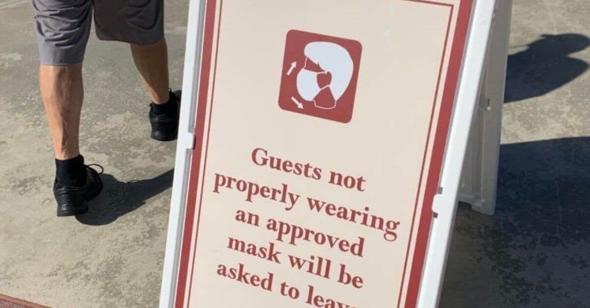 Mask requirement sign at Disney World