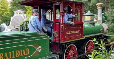 disneyland paris train engine