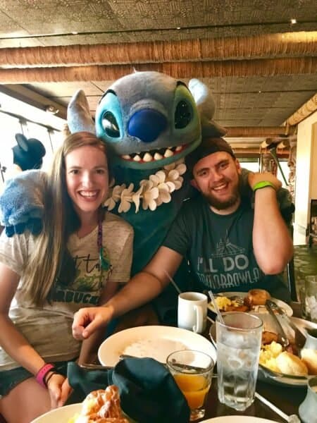 breakfast at ohana with stitch