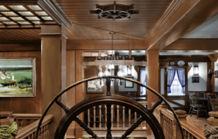 columbia harbour house captain's wheel