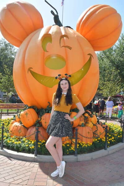 mickey pumpkin photopass at disneyland