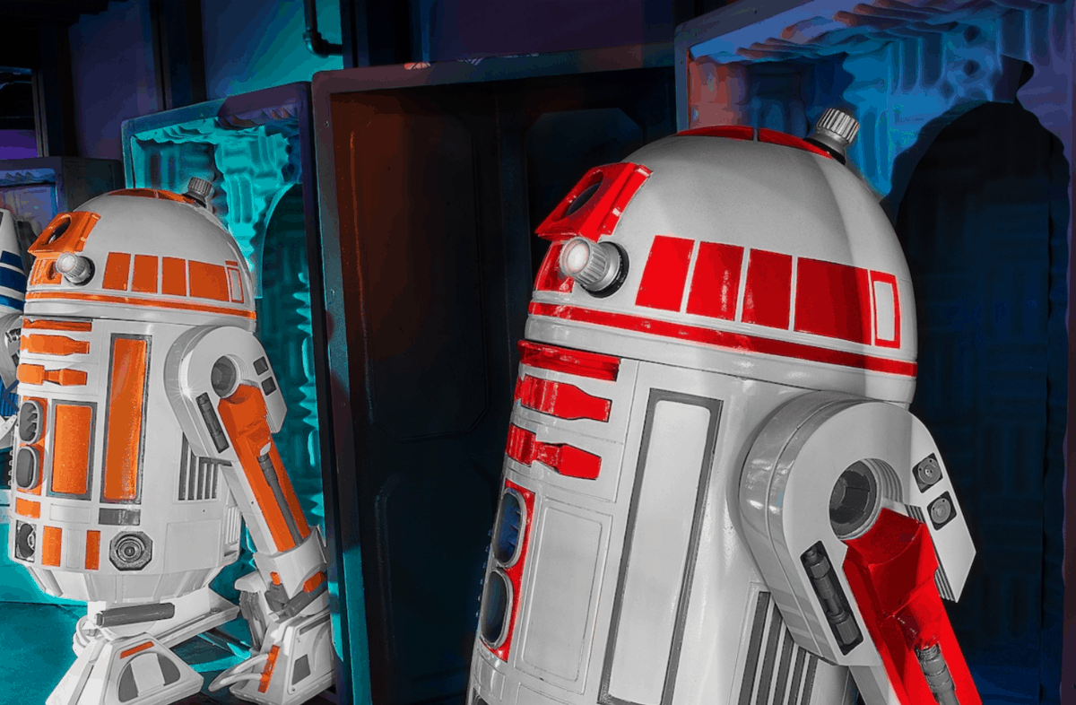 Two animatronic droids on Star Tours.