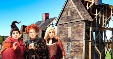 hocus pocus 2 eerie set photos