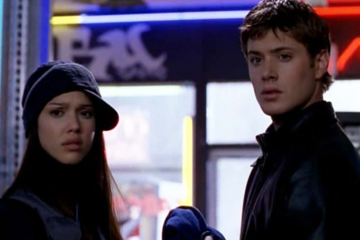 jessica alba (left) and jensen ackles (right) in dark angel