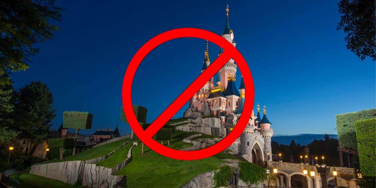 disneyland paris castle with png