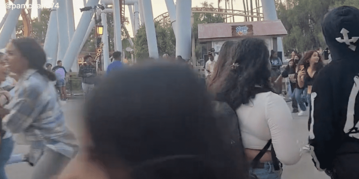 People Running at Knotts Berry Farm
