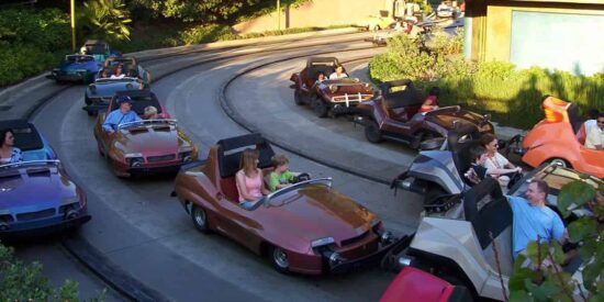 disneyland-autopia