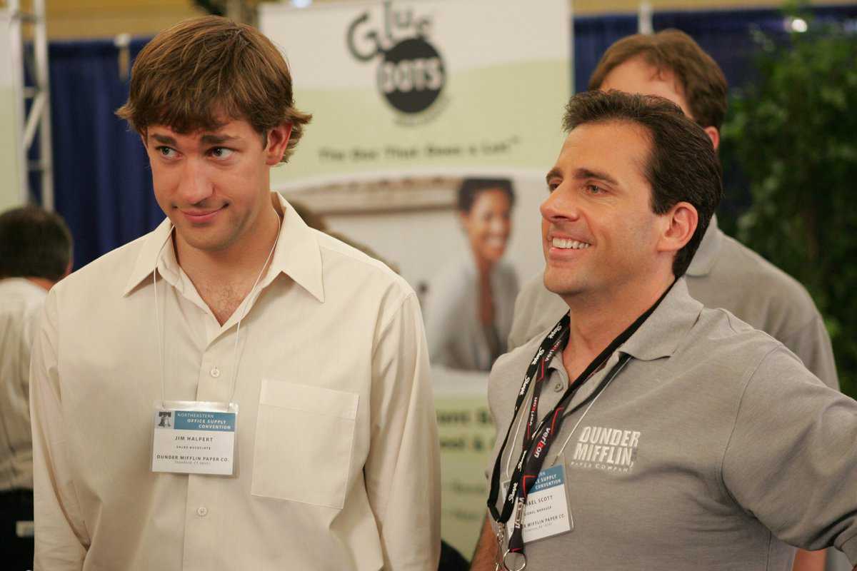 Jim Halpert (John Krasinski) and Michael Scott (Steve Carrell) in The Office