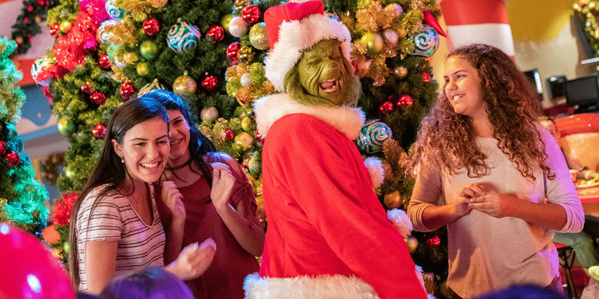holidays at universal header