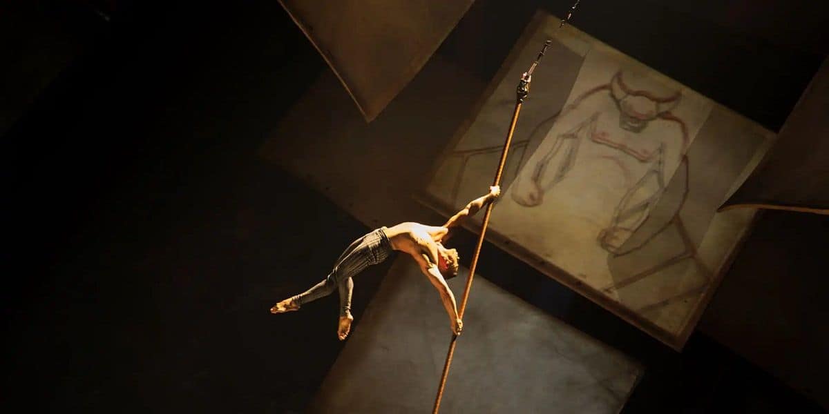 Cirque du Soleil Drawn to Life aerial pencil