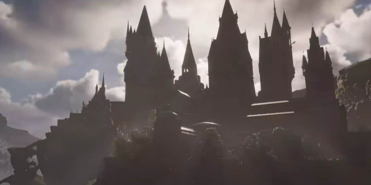 Castle at sunset in 'Hogwarts Legacy'