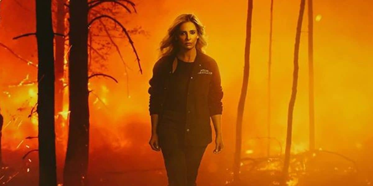 Sarah Michelle Gellar in Wolf Pack official poster