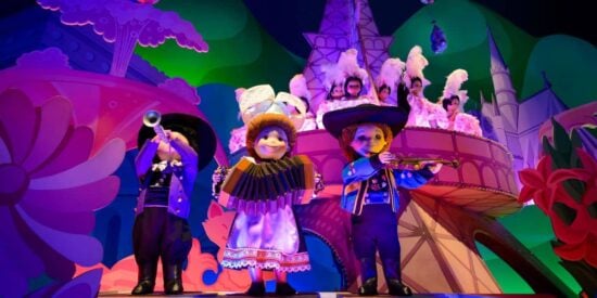small world paris dolls