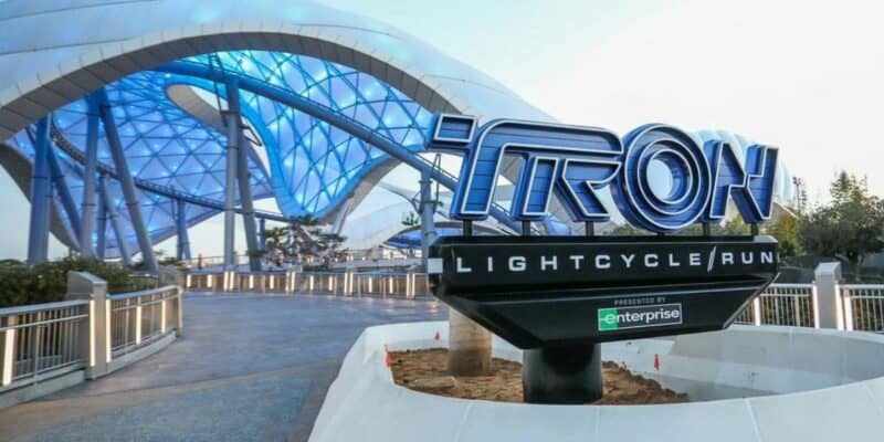 TRON Lightcycle / Run Sign