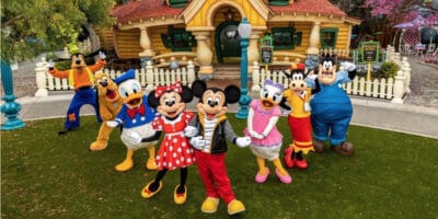 Disneyland's Toontown characters