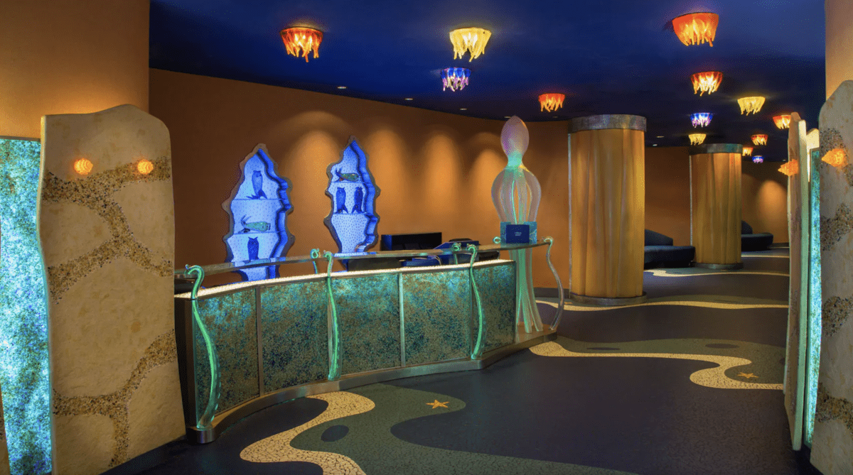 The lobby of Coral Reef Restaurant