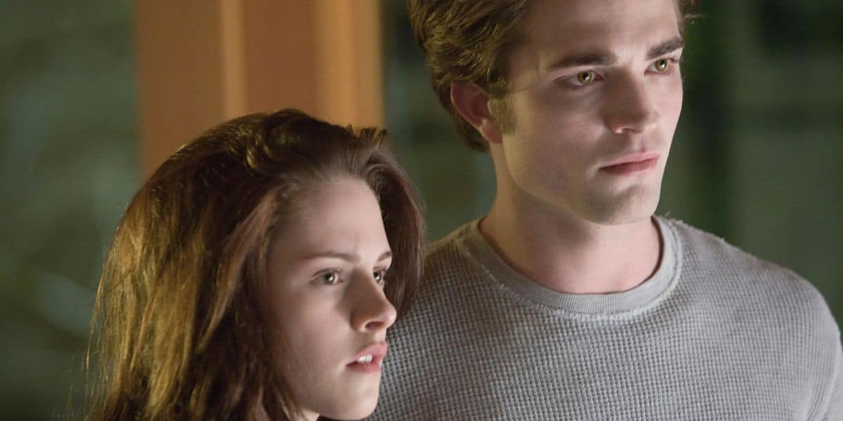 Bella and Edward stare