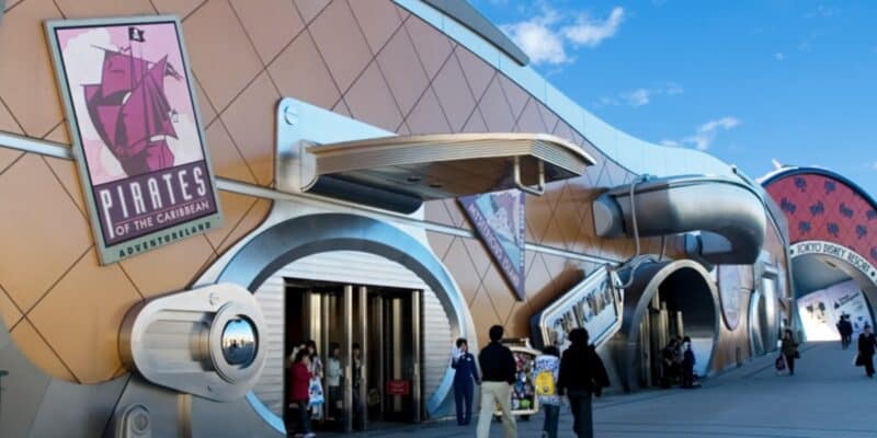 Bon Voyage store entrance at Tokyo Disney Resort