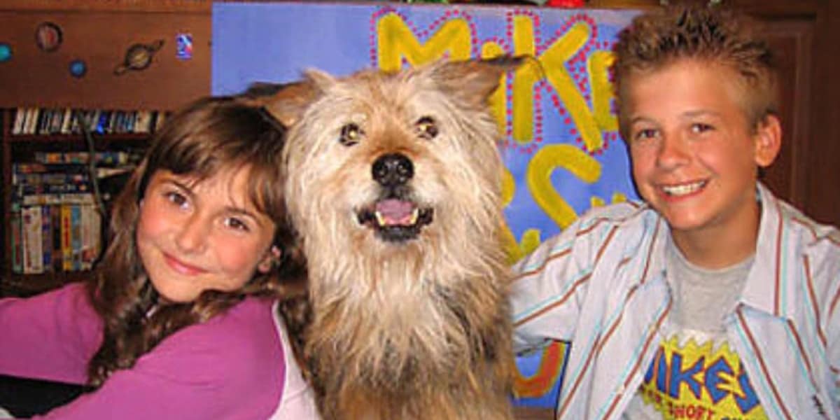 Alyson Stoner and Michael Alan Johnson in Mike's Super Short Show