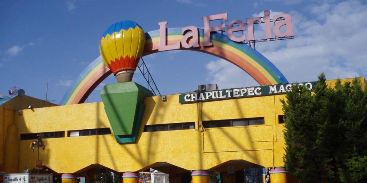 La Feria Chapultepec Magico entrance