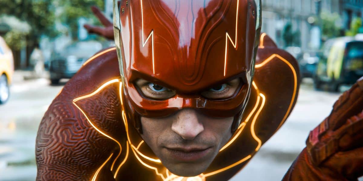 The Flash running